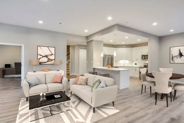 $7,850 | 1730 North Clark Street, Unit 102, Chicago, IL 60614