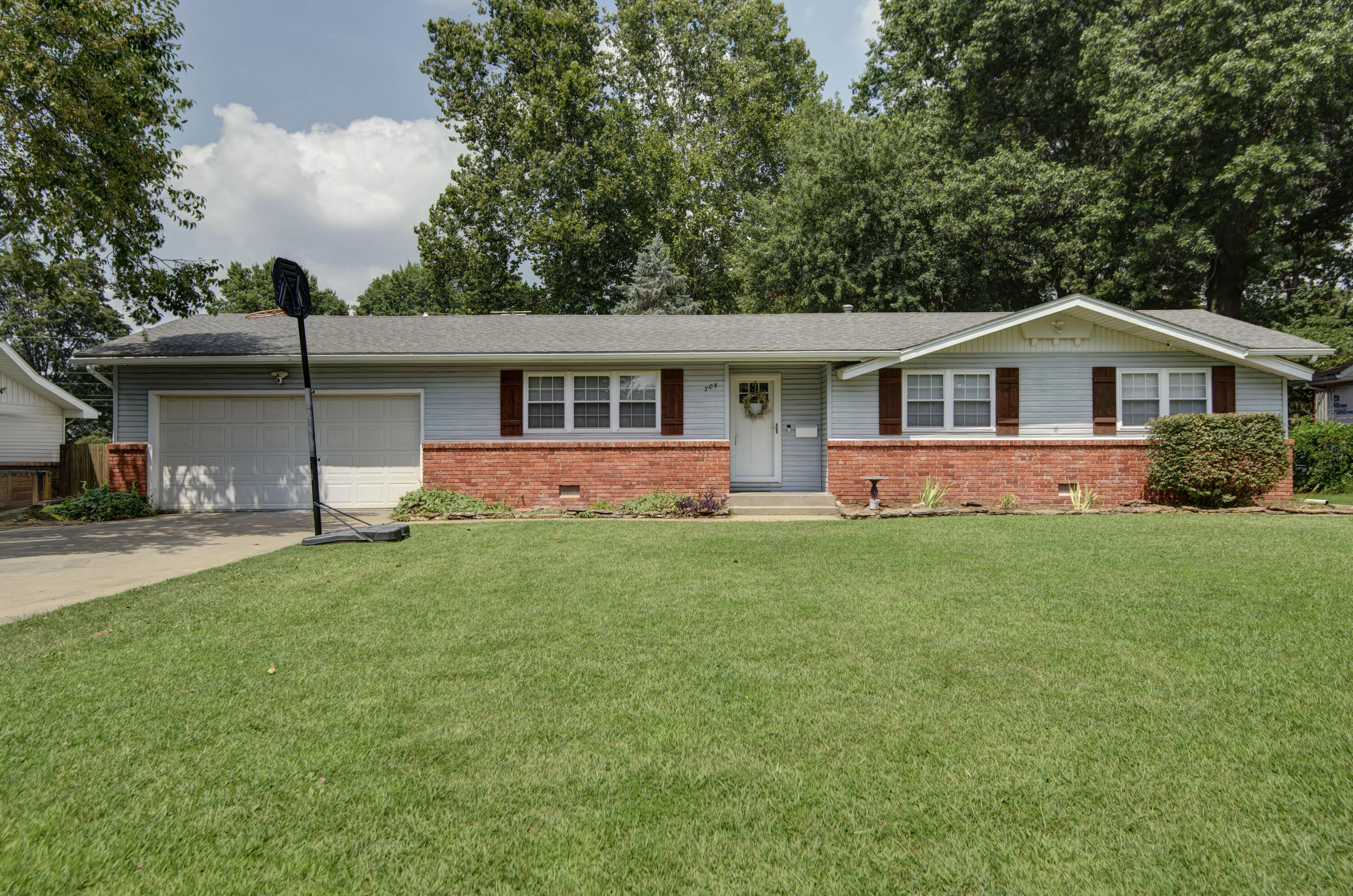 705 West Lasalle Street Springfield, MO 65807 - Photo 1 of 1 Main
