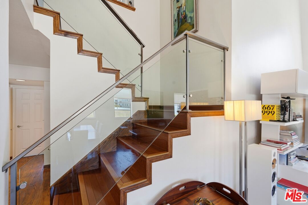 432 South Hamel Road, Unit 303 Los Angeles, CA 90048 - Photo 11 of 26