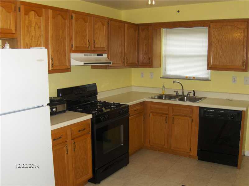 31 Devils Den Road Burgettstown, PA 15021 - Photo 11 of 17 Kitchen. Kitchen in 1 bedroom unit