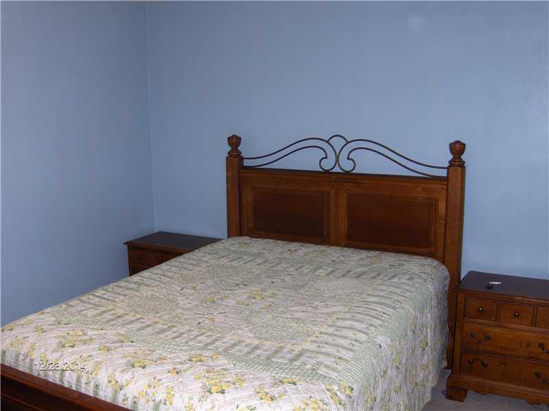 31 Devils Den Road Burgettstown, PA 15021 - Photo 14 of 17 Bedroom. Bedroom in 1 bedroom unit
