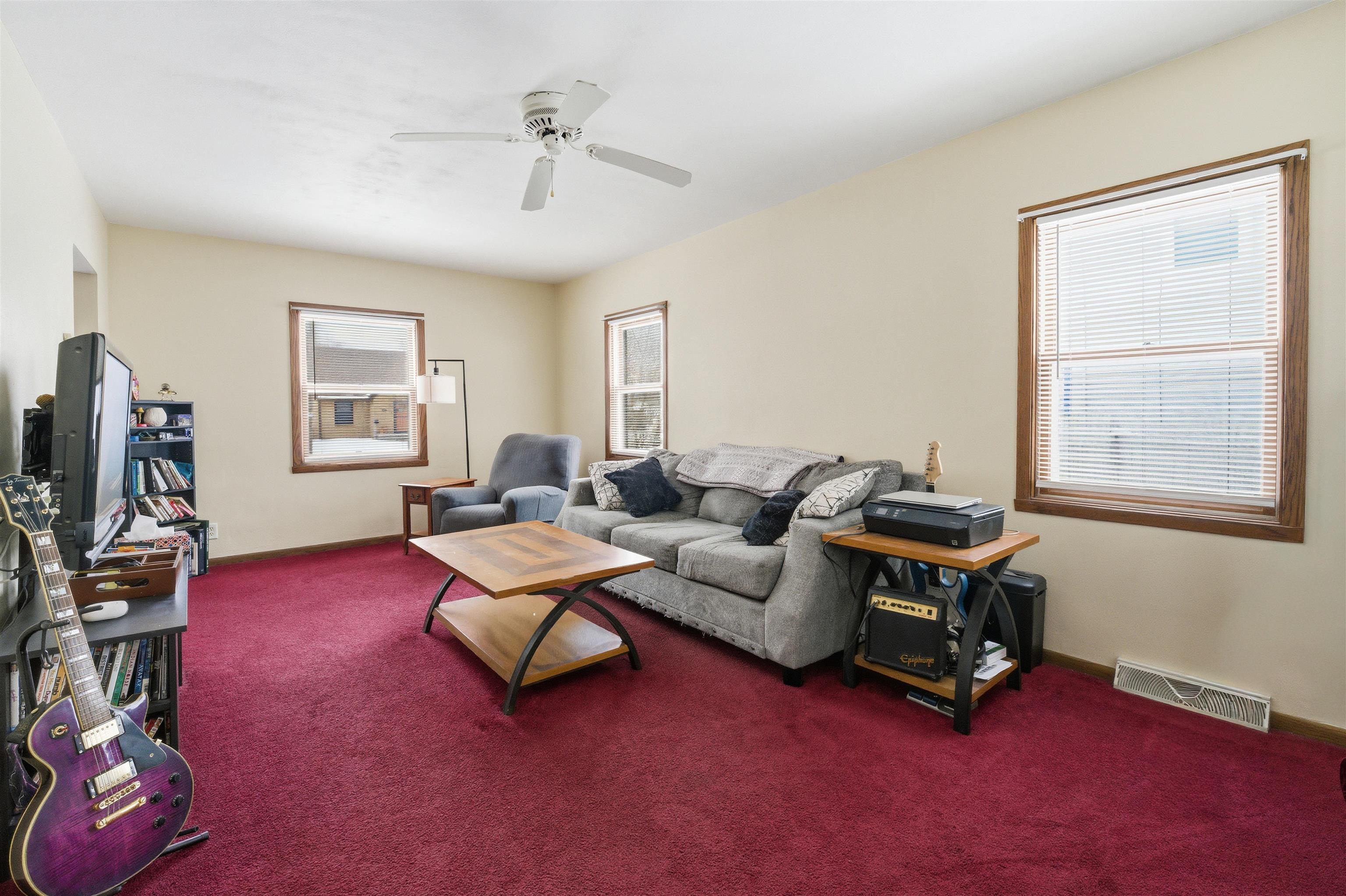 1928 South Lawe Street Appleton, WI 54915 - Photo 3 of 43
