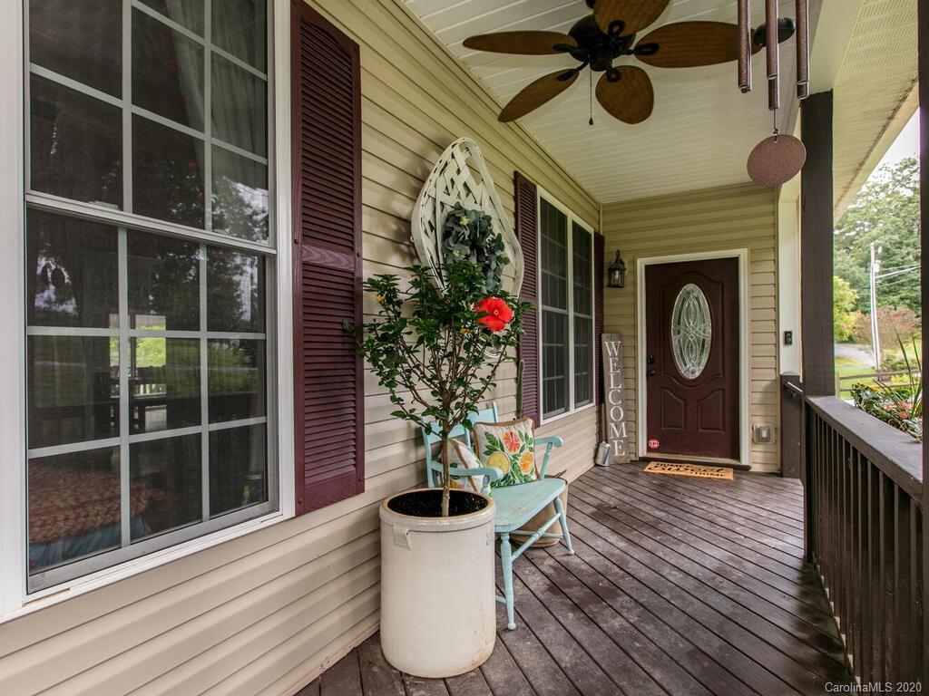 268 Jones Road Fletcher, NC 28732 - Photo 4 of 32 Gallery Image 4