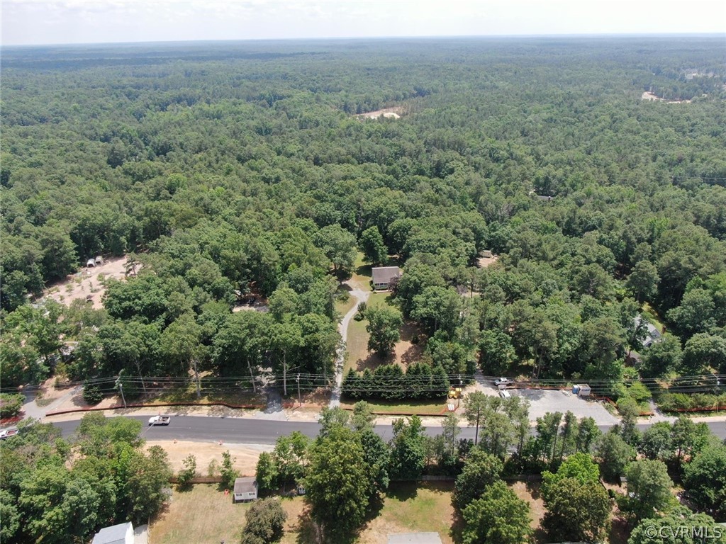13571 Bailey Bridge Road Midlothian, VA 23112 - Photo 41 of 46 an aerial view of residential house with green space