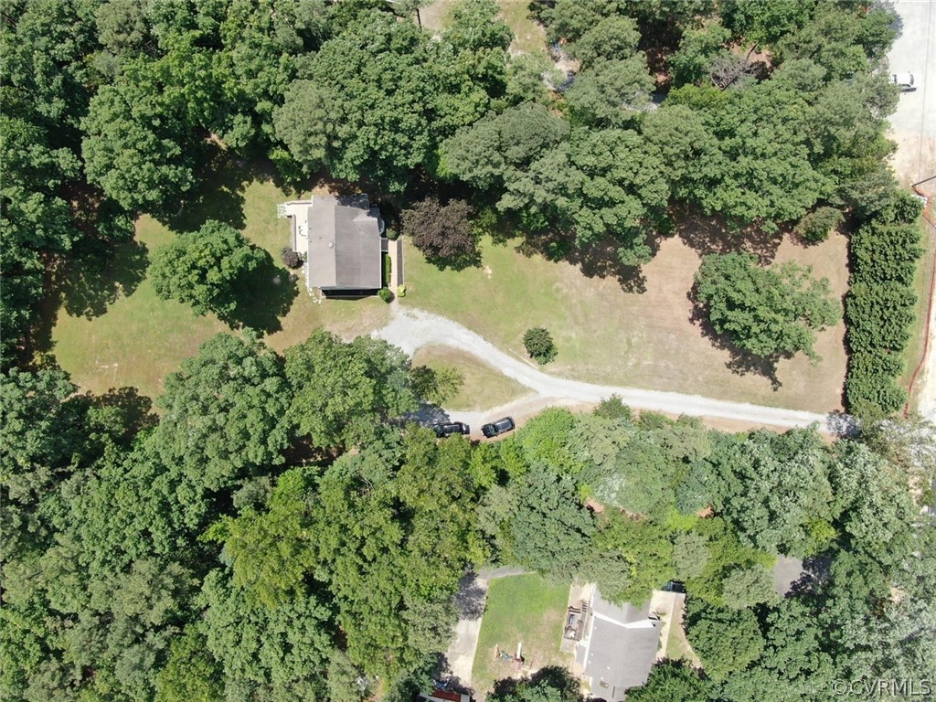 13571 Bailey Bridge Road Midlothian, VA 23112 - Photo 42 of 46 an aerial view of a house with a yard