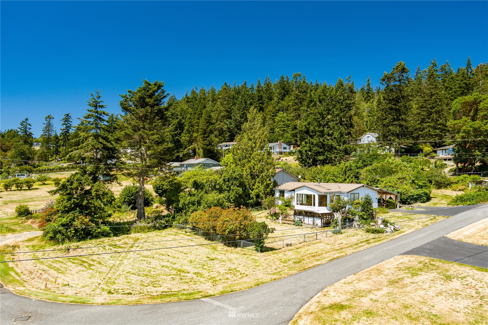 2051 Polnell Heights Road Oak Harbor, WA 98277 - Photo 8 of 35 Gallery Image 8