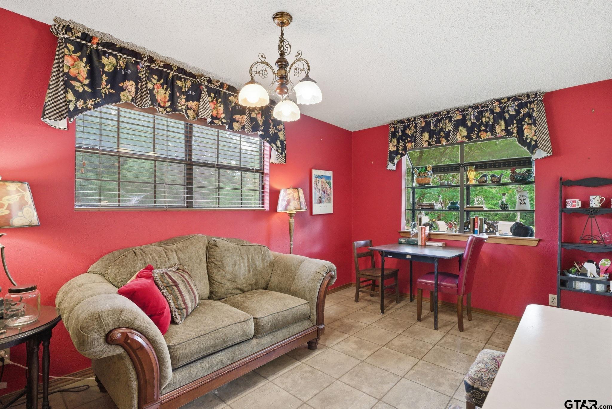 6146 County Road 334 Tyler, TX 75708 - Photo 12 of 34