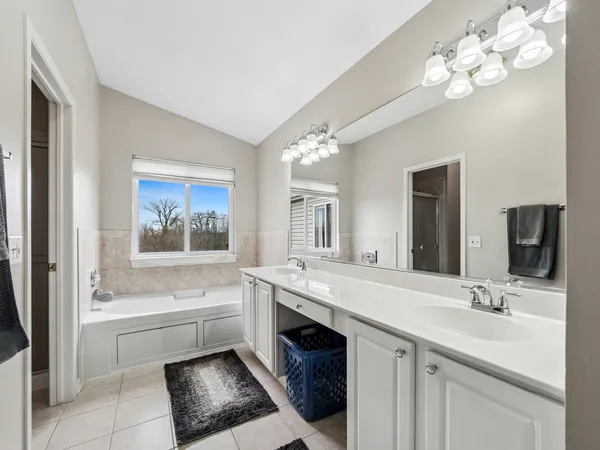 $549,000 | 1656 Normandy Woods Court, Grayslake, IL 60030