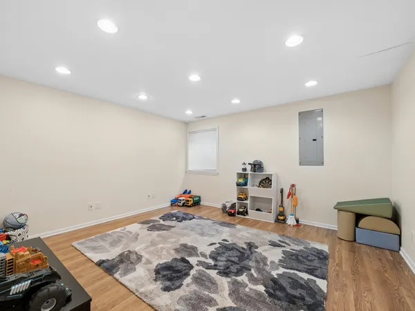$549,000 | 1656 Normandy Woods Court, Grayslake, IL 60030