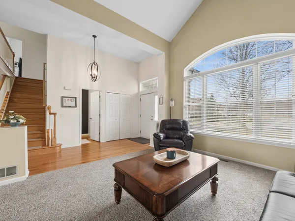 $549,000 | 1656 Normandy Woods Court, Grayslake, IL 60030