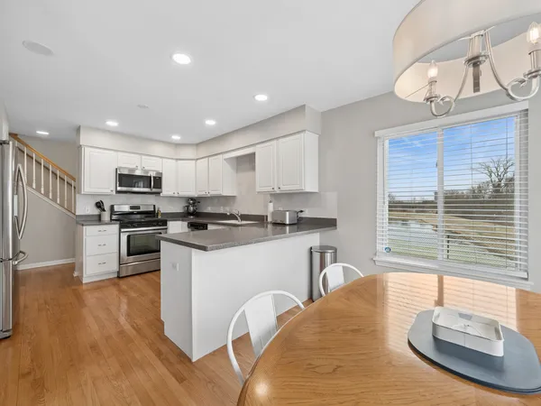 $549,000 | 1656 Normandy Woods Court, Grayslake, IL 60030
