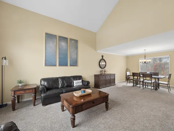 $549,000 | 1656 Normandy Woods Court, Grayslake, IL 60030