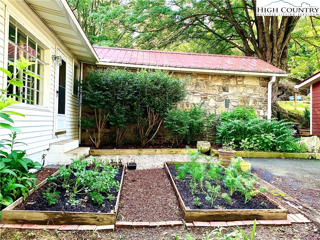1259 Poplar Grove Road Boone, NC 28607 - Photo 27 of 29 Gallery Image 27