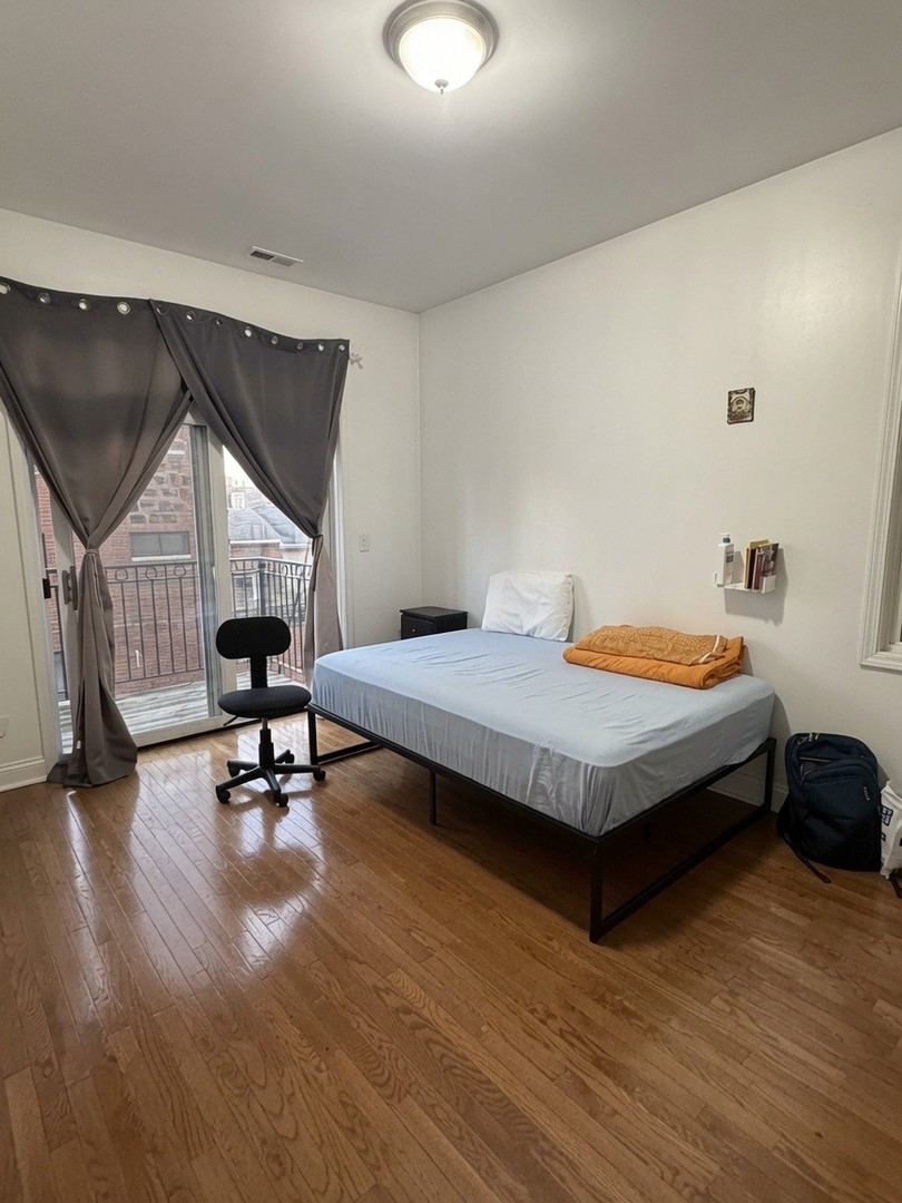 1133 West Taylor Street, Unit 3 Chicago, IL 60607 - Photo 8 of 13