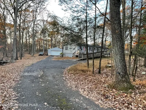 $2,100 | 122 Willet Way, Henryville, PA 18332