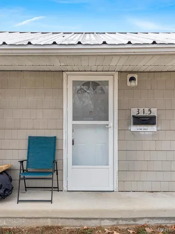 $159,000 | 315 West Oak Street, St. Clair, MO 63077