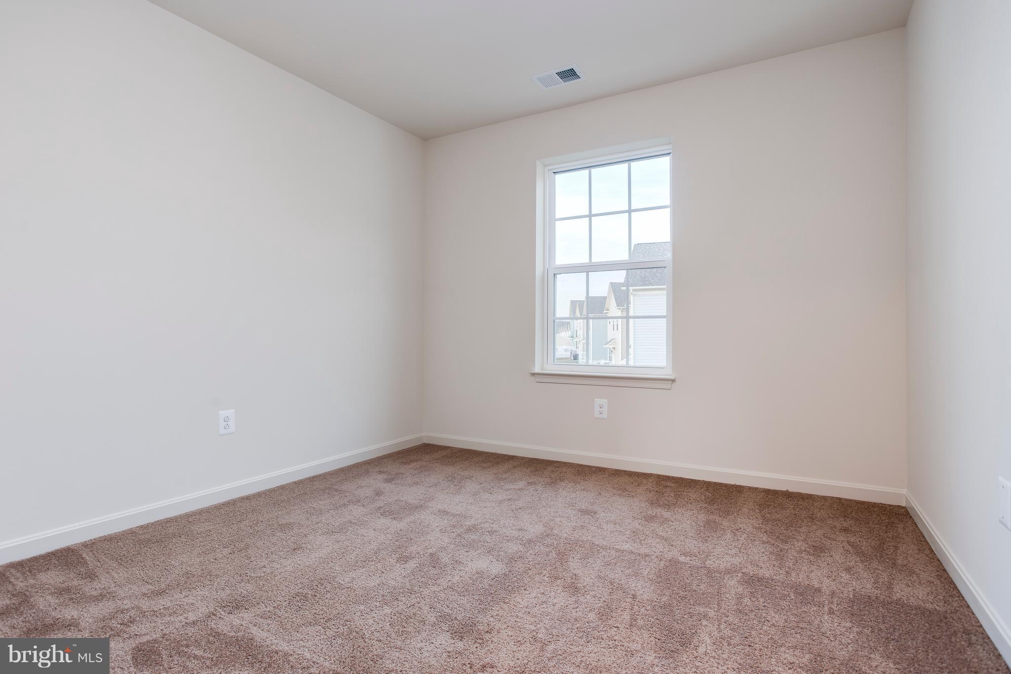 7 Back River Neck Road Baltimore, MD 21221 - Photo 15 of 29 an empty room with windows