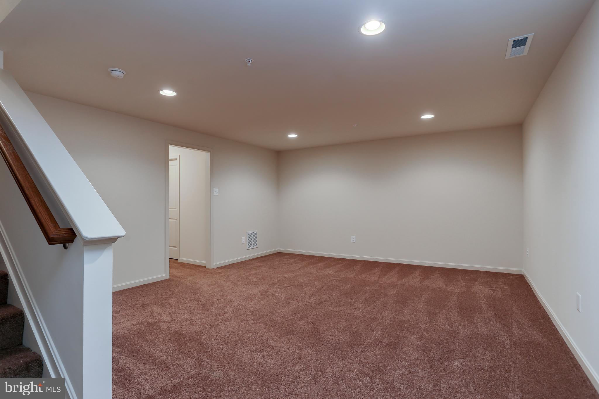 7 Back River Neck Road Baltimore, MD 21221 - Photo 5 of 29 an empty room with windows