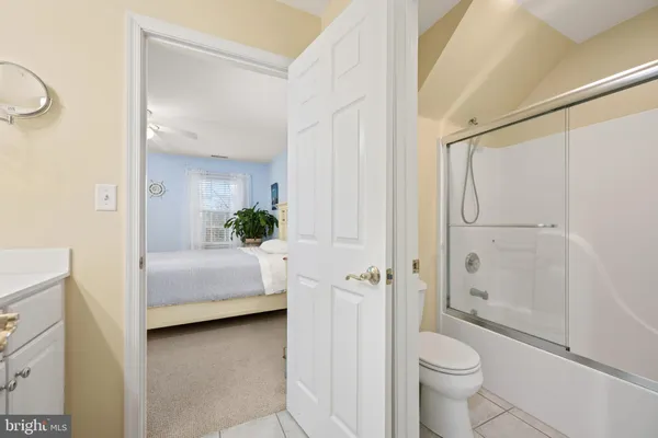 a black and white photo of a painting