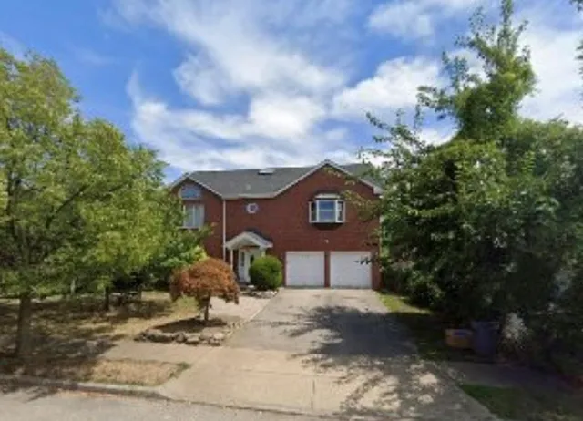 $2,100,000 | 708 Park Lane, Cedarhurst, NY 11516