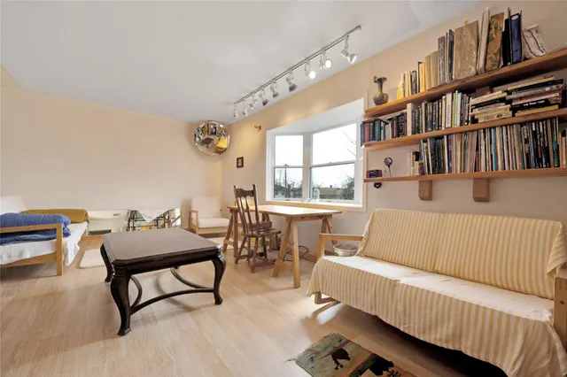 $2,100,000 | 708 Park Lane, Cedarhurst, NY 11516