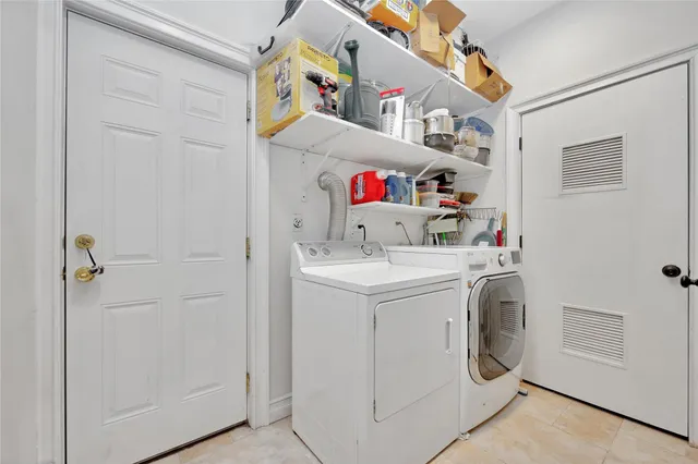 $2,100,000 | 708 Park Lane, Cedarhurst, NY 11516