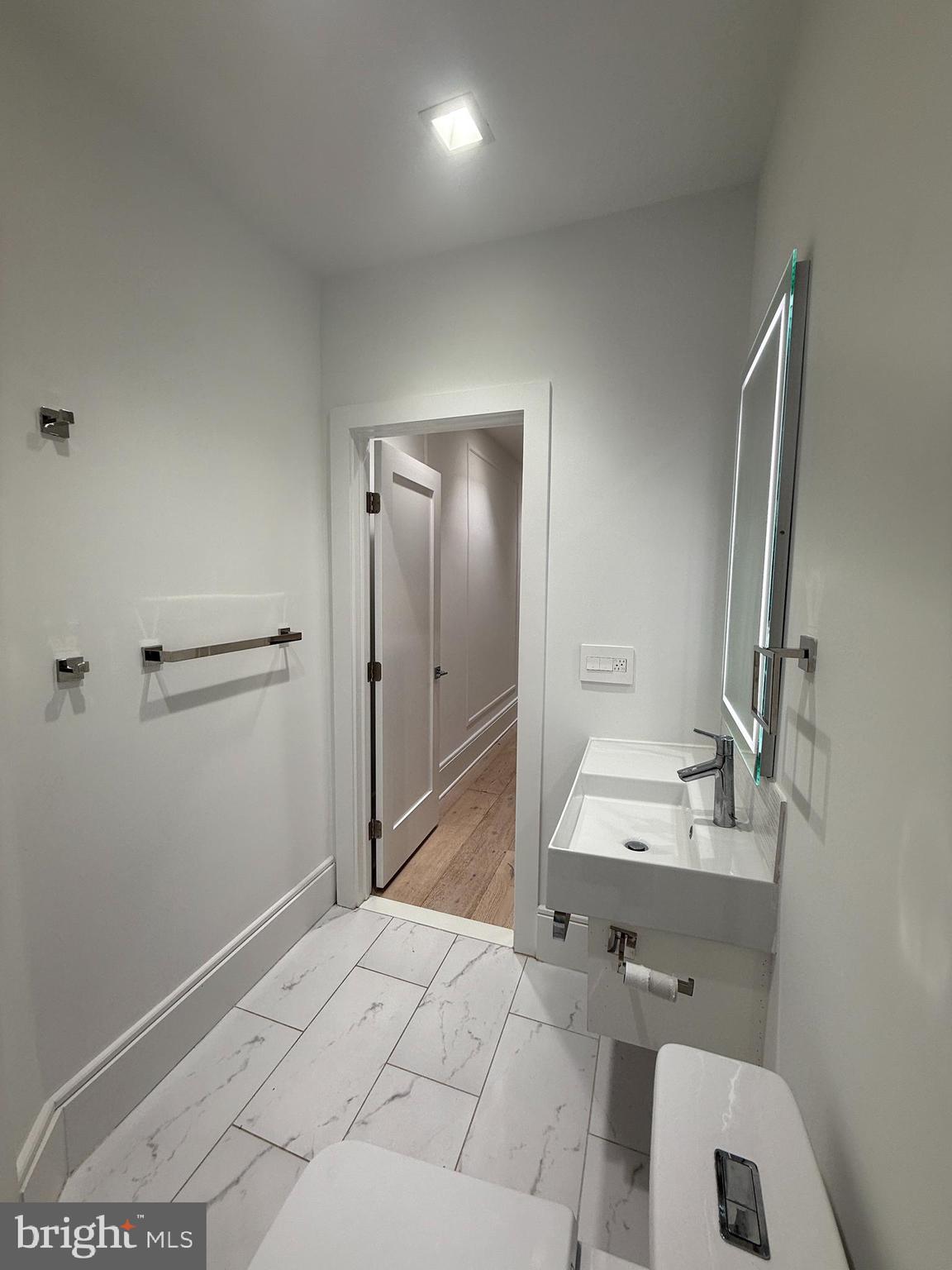 1664 Avon Place Northwest, Unit A Washington, DC 20007 - Photo 10 of 26 1/2 Bath