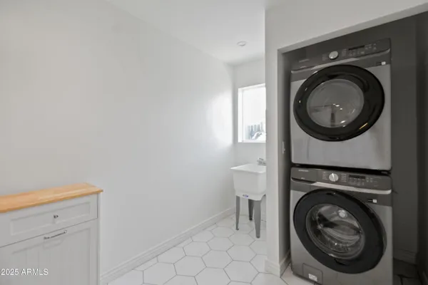 $2,800 | 1729 West Fairmount Avenue, Phoenix, AZ 85015