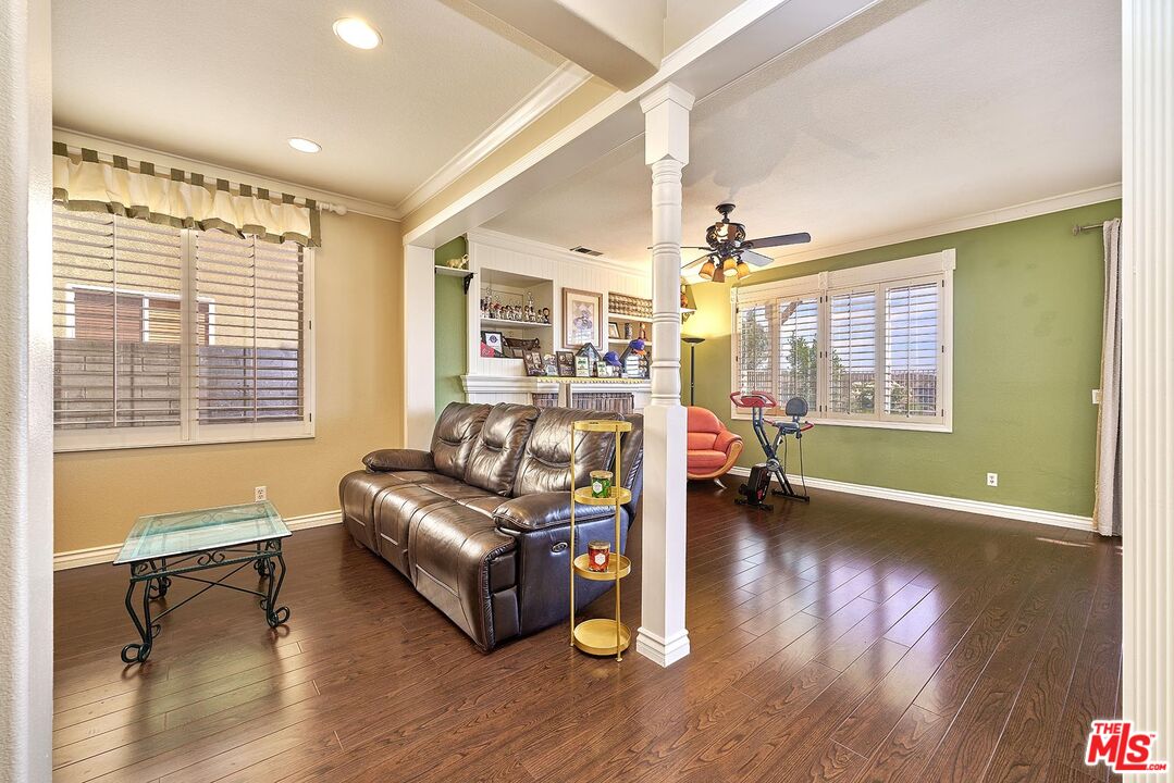 25906 Twain Place Stevenson Ranch, CA 91381 - Photo 28 of 31