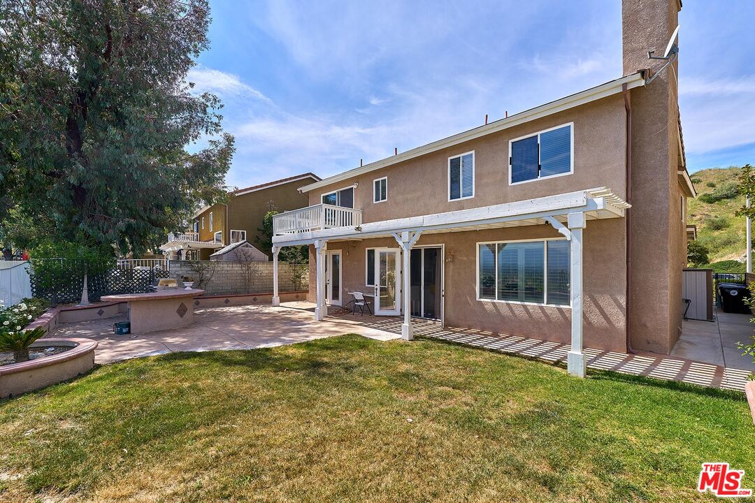 25906 Twain Place Stevenson Ranch, CA 91381 - Photo 5 of 31
