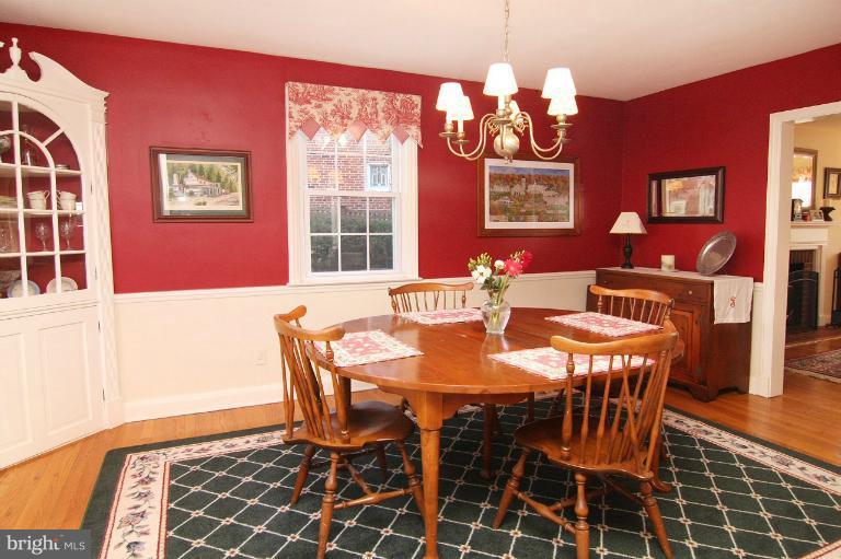 212 Gaywood Road Baltimore, MD 21212 - Photo 14 of 30 Dining Room