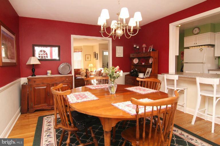 212 Gaywood Road Baltimore, MD 21212 - Photo 20 of 30 Dining Room