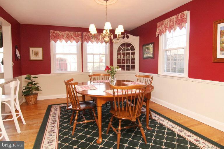 212 Gaywood Road Baltimore, MD 21212 - Photo 3 of 30 Dining Room
