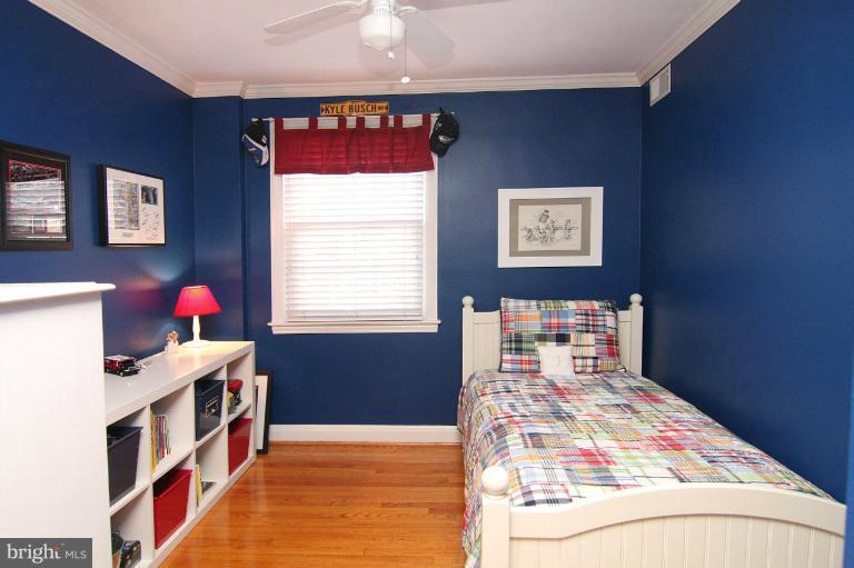 212 Gaywood Road Baltimore, MD 21212 - Photo 5 of 30 Bedroom