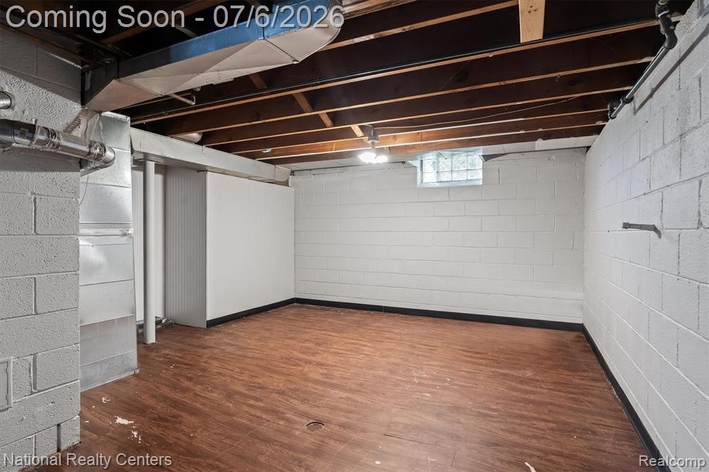 9984 Hemingway Redford, MI 48239 - Photo 25 of 33