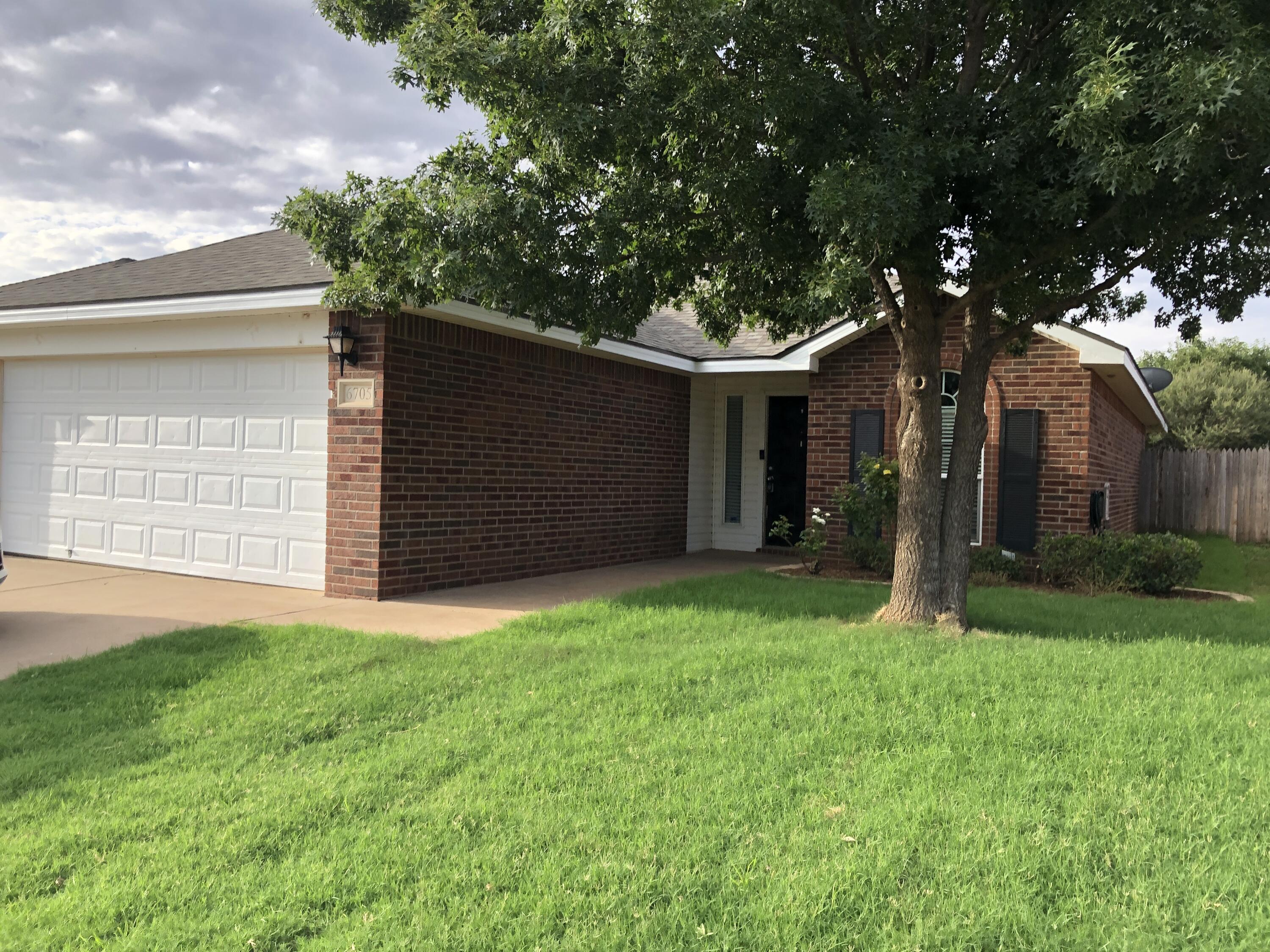 6705 84th Street Lubbock, TX 79424 - Photo 1 of 26 IMG_0428