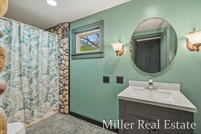 $287,000 | 303 East Colfax Street, Hastings, MI 49058