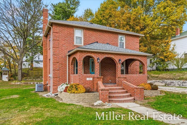 $287,000 | 303 East Colfax Street, Hastings, MI 49058