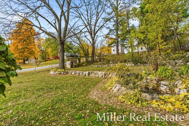 $287,000 | 303 East Colfax Street, Hastings, MI 49058