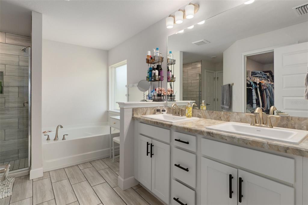 12492 Pine Bluff Street Spring Hill, FL 34609 - Photo 27 of 37