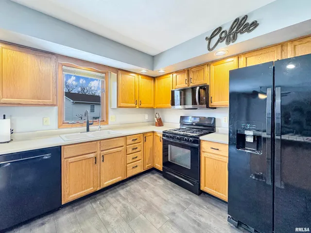 $225,000 | 101 Regent Court, East Peoria, IL 61611