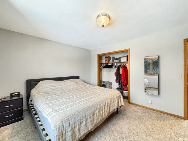 $225,000 | 101 Regent Court, East Peoria, IL 61611