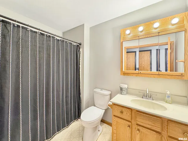 $225,000 | 101 Regent Court, East Peoria, IL 61611