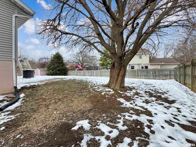 $225,000 | 101 Regent Court, East Peoria, IL 61611