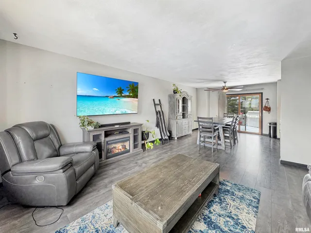 $225,000 | 101 Regent Court, East Peoria, IL 61611