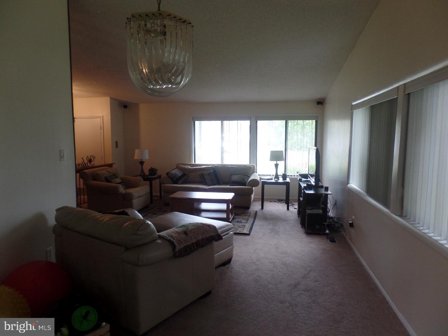 522 Four Mile Branch Road Sicklerville, NJ 08081 - Photo 7 of 16 Gallery Image 7