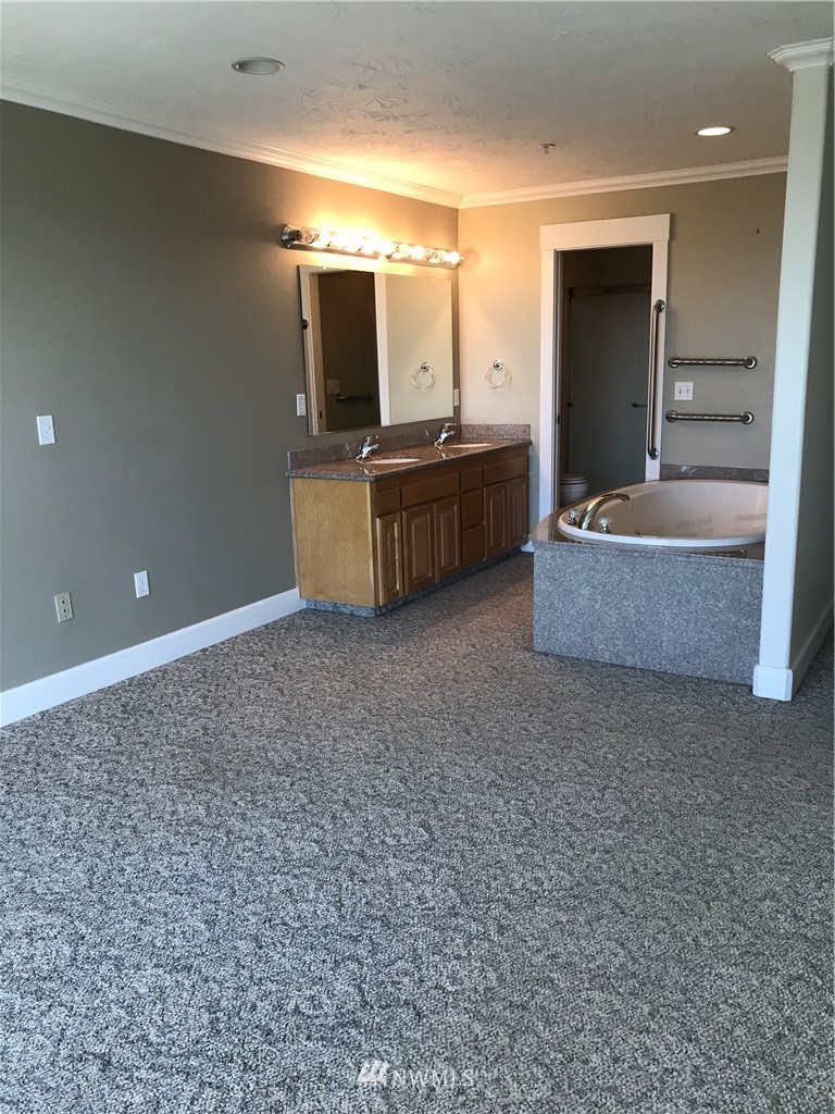 2815 Willows Road, Unit 211 Seaview, WA 98644 - Photo 14 of 20 Gallery Image 14