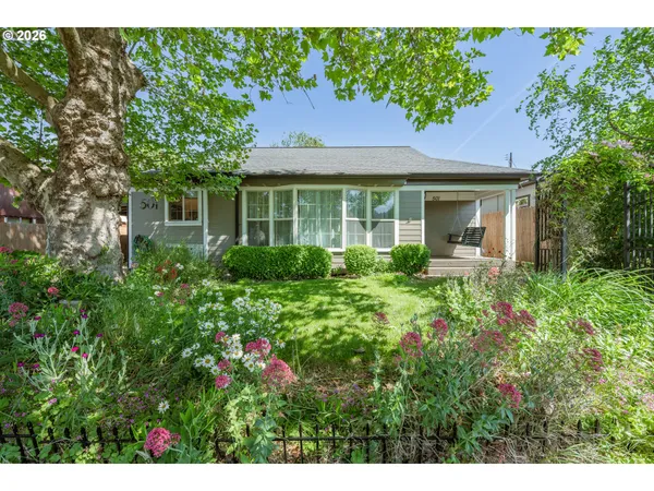 $330,000 | 501 Northeast Broadway Street, Myrtle Creek, OR 97457