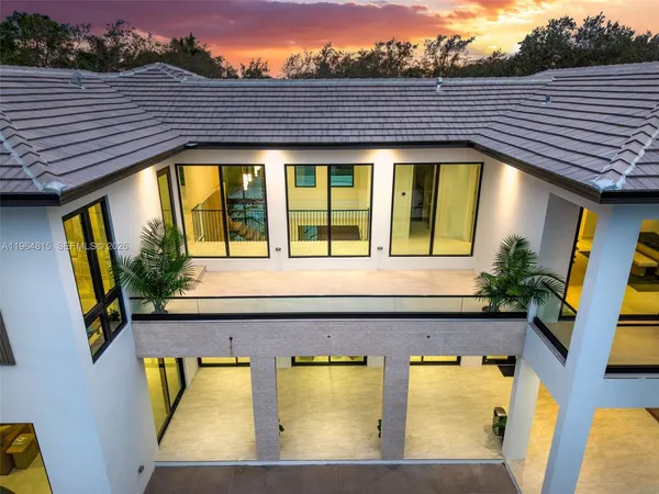 $5,300,000 | 9381 Southwest 100th Street, Miami, FL 33176
