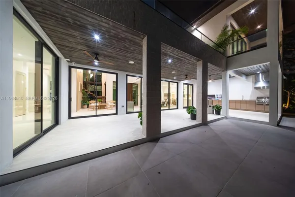 $5,300,000 | 9381 Southwest 100th Street, Miami, FL 33176
